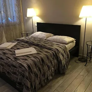 Couette-café Real Fly, Bologne